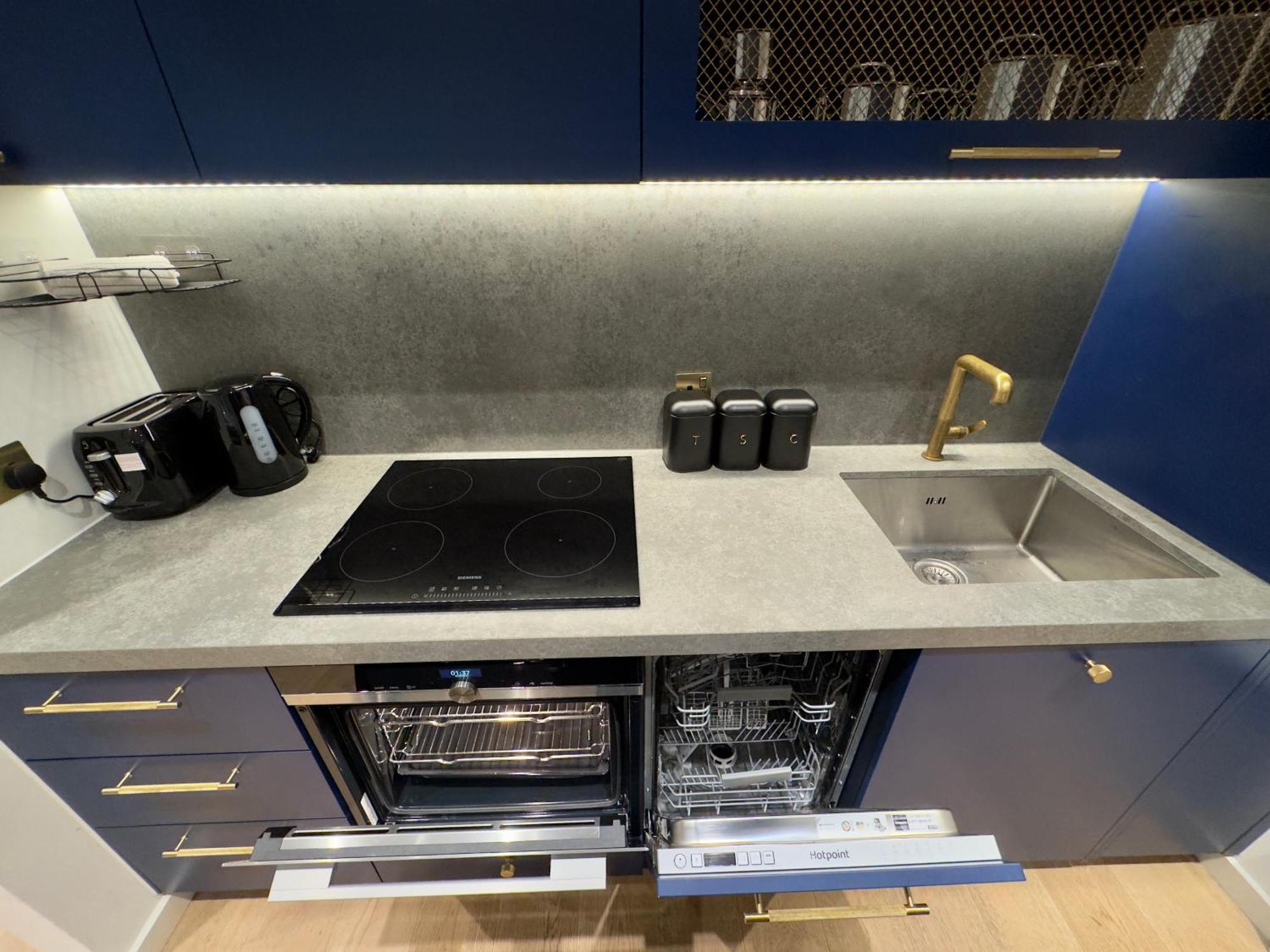 Amazing Cosy Apartment, Next To O2 Arena And Close To London Excel, Secure Parking Buitenkant foto