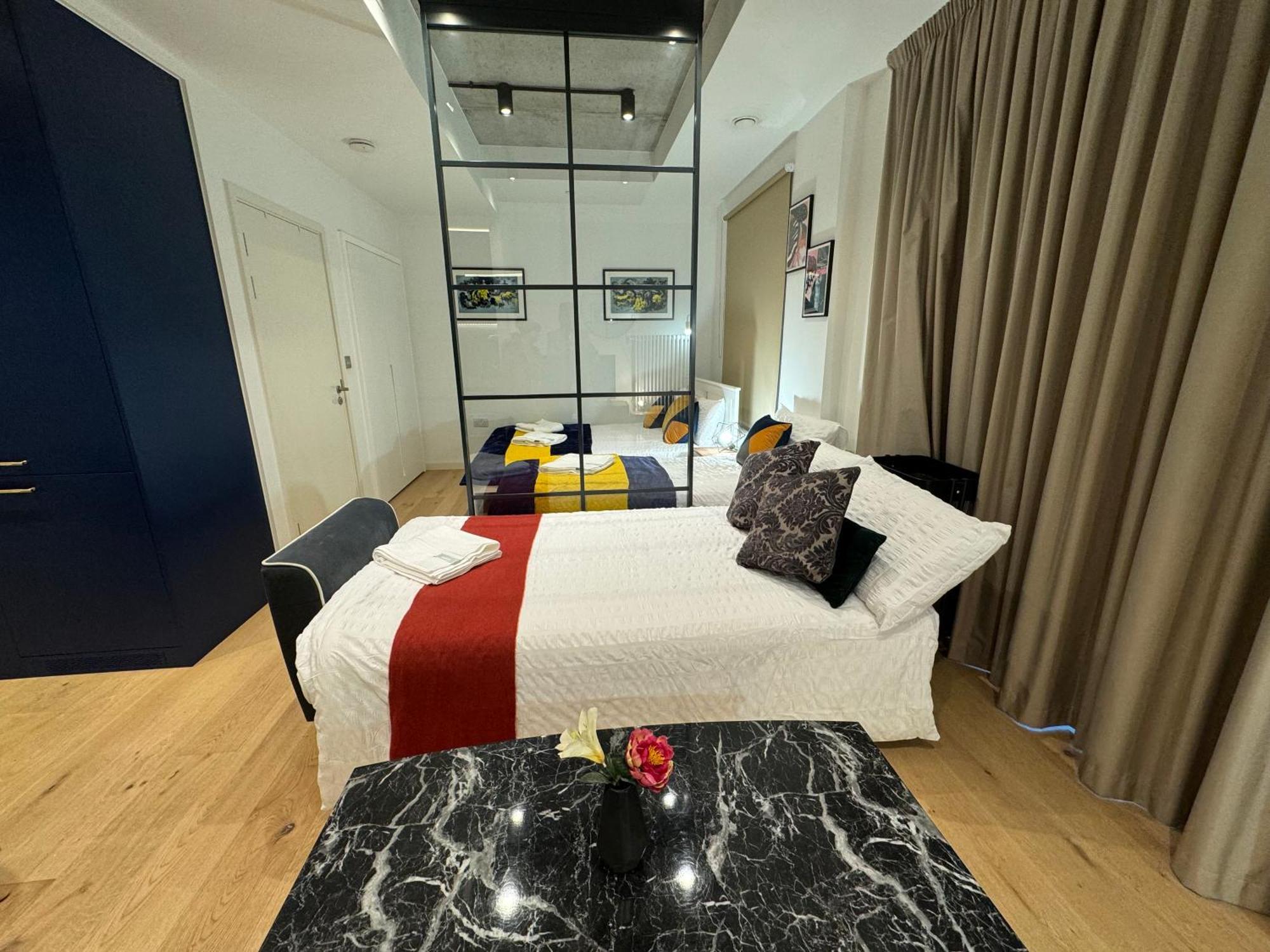 Amazing Cosy Apartment, Next To O2 Arena And Close To London Excel, Secure Parking Buitenkant foto